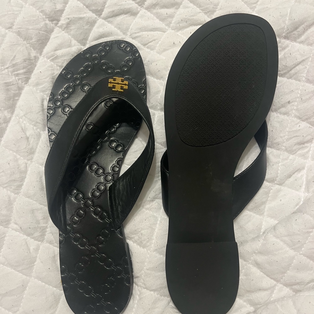 Tory Burch black thora thong sandal flip flop